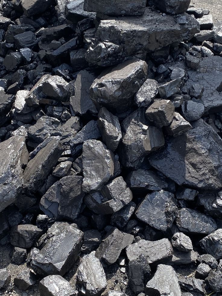 Minerales ferrosos y metales para comercialización